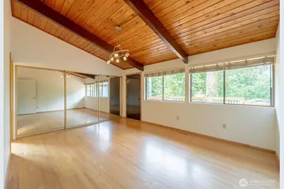 19505 45th Avenue NE, Lake Forest Park, WA 98155 - Photo 8