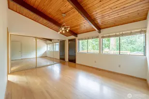 19505 45th Ave NE, Lake Forest Park, WA 98155 - Photo 8