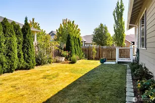 1758 Hillcrest Loop, Mount Vernon, WA 98274 - Photo 28