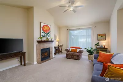 1758 Hillcrest Loop, Mount Vernon, WA 98274 - Photo 10
