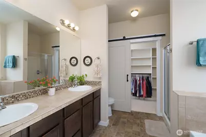 1758 Hillcrest Loop, Mount Vernon, WA 98274 - Photo 22