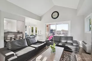 10834 NE 68th St, Kirkland, WA 98033 - Photo 8