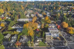 10834 NE 68th St, Kirkland, WA 98033 - Photo 24