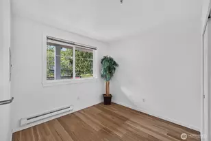 1220 E Columbia St, Seattle, WA 98122 - Photo 14