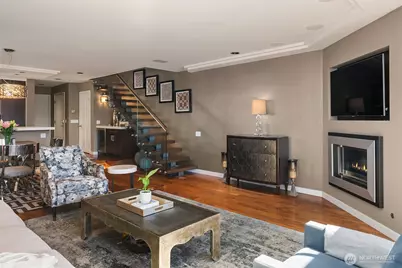2223 13th Avenue W #301, Seattle, WA 98119 - Photo 10
