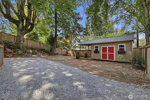 549 NW 205th St, Shoreline, WA 98177 - Photo 32