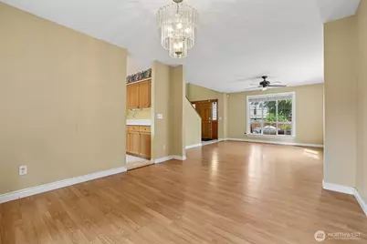11121 SE 271st Street, Kent, WA 98030 - Photo 6