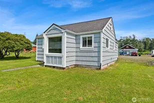 903 Howard St, Raymond, WA 98577 - Photo 18