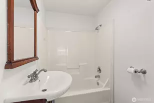 903 Howard St, Raymond, WA 98577 - Photo 12