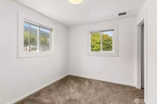 903 Howard St, Raymond, WA 98577 - Photo 10
