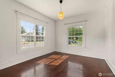 2101 Henkle Street, Raymond, WA 98577 - Photo 12