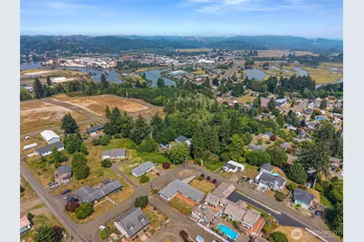 706 Bradford Street, Raymond, WA 98577 - Photo 36