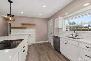 706 Bradford St, Raymond, WA 98577 - Photo 12