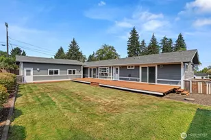 706 Bradford St, Raymond, WA 98577 - Photo 4