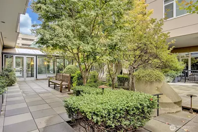 2801 1st Avenue #1115, Seattle, WA 98121 - Photo 32