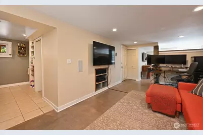 349 NW 49th Street, Seattle, WA 98107 - Photo 20