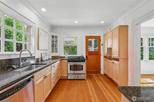 5248 17th Ave NE, Seattle, WA 98105 - Photo 12