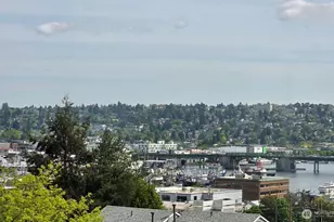 3835 25th Ave W, Seattle, WA 98199 - Photo 2