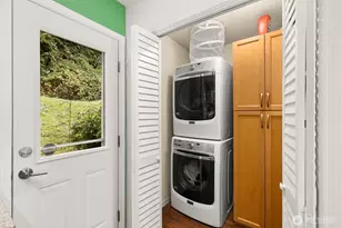 3835 25th Ave W, Seattle, WA 98199 - Photo 10