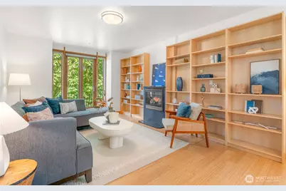1122 Broadway E #301, Seattle, WA 98102 - Photo 4