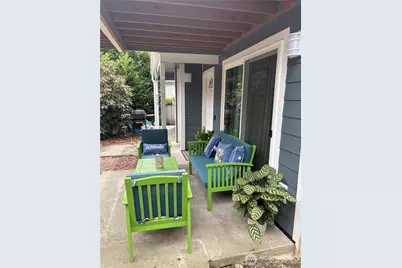 519 Burnett Avenue S #1, Renton, WA 98057 - Photo 1