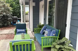 519 Burnett Ave S, Renton, WA 98057 - Photo 1