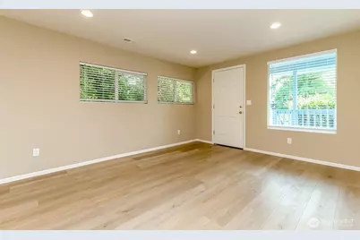 11049 18th Avenue SW, Seattle, WA 98146 - Photo 6