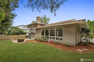 14115 SE 45th St, Bellevue, WA 98006 - Photo 36