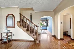 1012 N Park Dr, Tacoma, WA 98403 - Photo 2