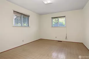 5900 34th Ave SW, Seattle, WA 98126 - Photo 20