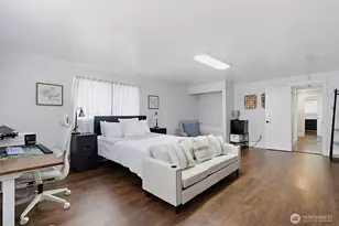 914 S 30th Pl, Renton, WA 98055 - Photo 24