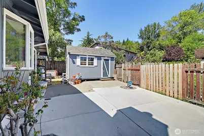 914 S 30th Place, Renton, WA 98055 - Photo 36