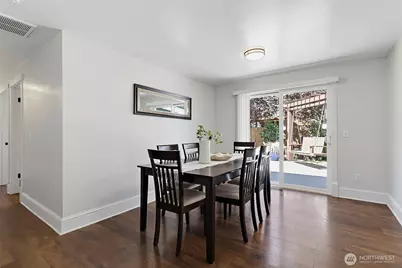 914 S 30th Place, Renton, WA 98055 - Photo 10