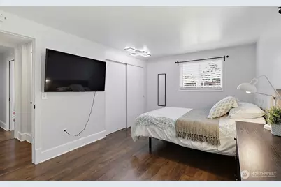 914 S 30th Place, Renton, WA 98055 - Photo 30