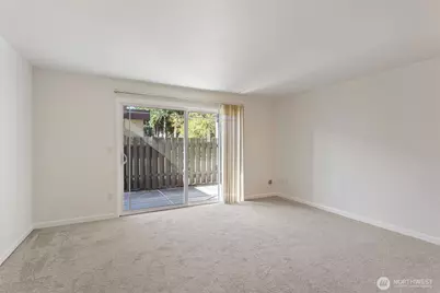 14200 SE 6th St #32, Bellevue, WA 98007 - Photo 14
