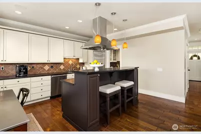 1109 33rd Avenue E, Seattle, WA 98112 - Photo 12