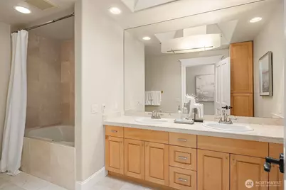 4239 206th Avenue SE, Sammamish, WA 98075 - Photo 20