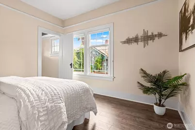 127 NE 58th Street, Seattle, WA 98105 - Photo 26