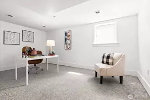 127 NE 58th St, Seattle, WA 98105 - Photo 30