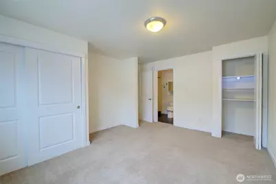 11525 Greenwood Avenue N #401, Seattle, WA 98133 - Photo 18