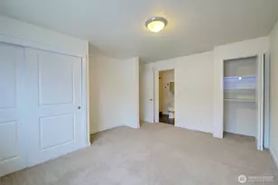 11525 Greenwood Ave N, Seattle, WA 98133 - Photo 18