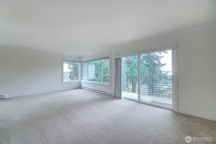 11525 Greenwood Ave N, Seattle, WA 98133 - Photo 10