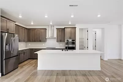 20405 Mystic Place E, Bonney Lake, WA 98391 - Photo 2