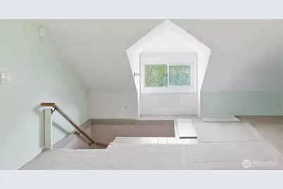 6238 Woodlawn Avenue N, Seattle, WA 98103 - Photo 24