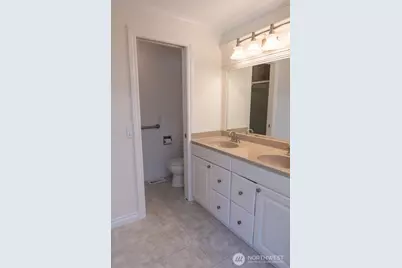 25218 SE 31st Place, Sammamish, WA 98075 - Photo 14