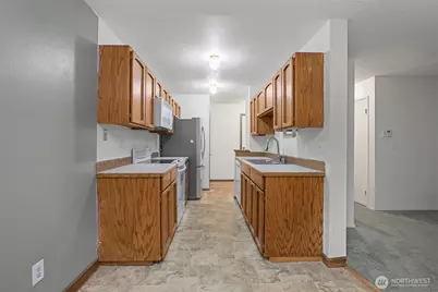 17430 Ambaum Boulevard S #37, Seattle, WA 98148 - Photo 14