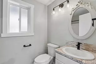 204 W Wilson St, Yacolt, WA 98675 - Photo 16