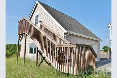 1066 Ocean Shores Boulevard SW, Ocean Shores, WA 98569 - Photo 12