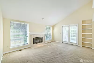 10063 Wallingford Avenue N, Seattle, WA 98133 - Photo 10