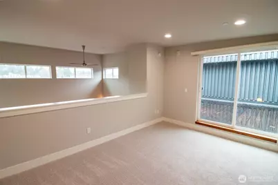 7800 SE 27th Street #504, Mercer Island, WA 98040 - Photo 16